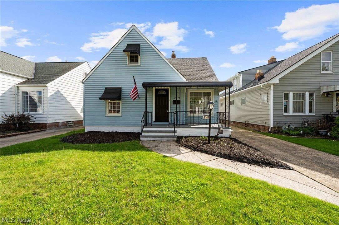 Property Photo:  7511 Wooster Pky  OH 44129 