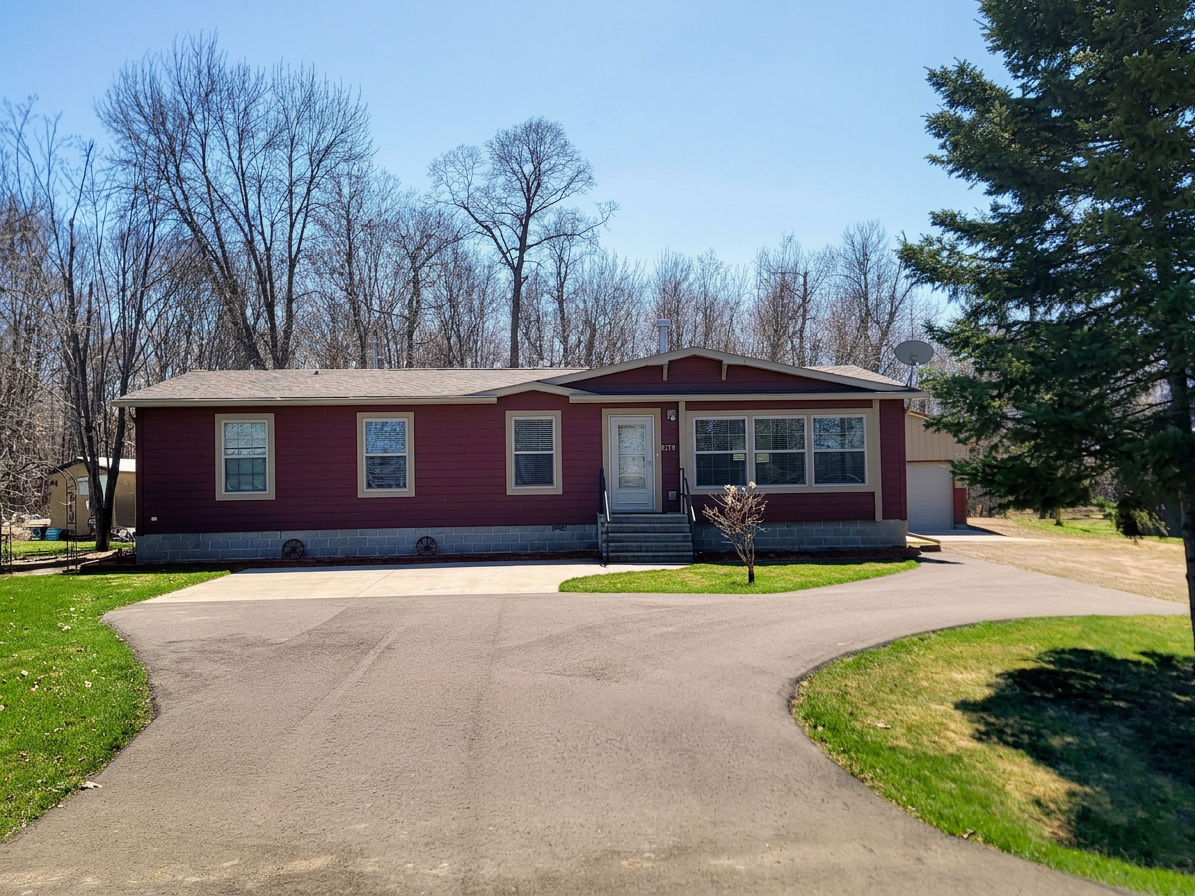 Property Photo:  2370 Lake Shore Boulevard  MN 56386 