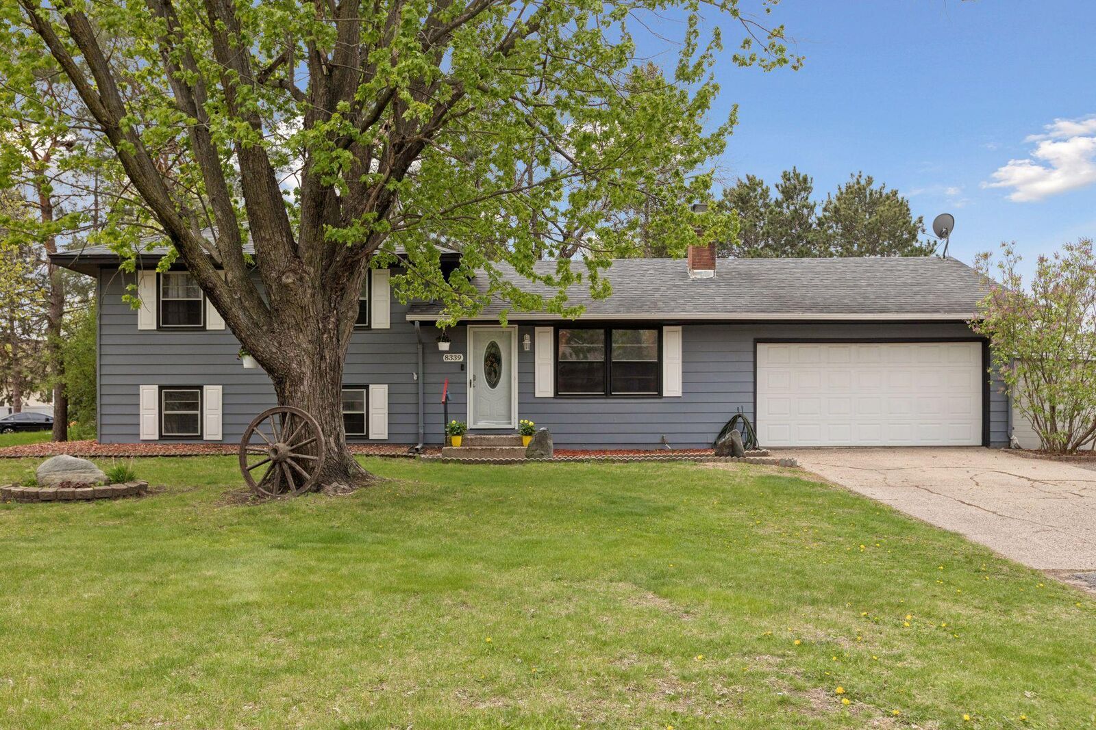 Property Photo: 8339 Ingberg Trail S MN 55016