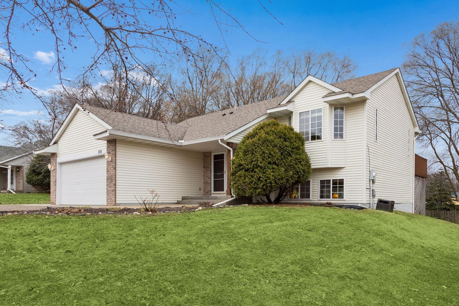 Property Photo:  355 Parkview Lane S  MN 55119 