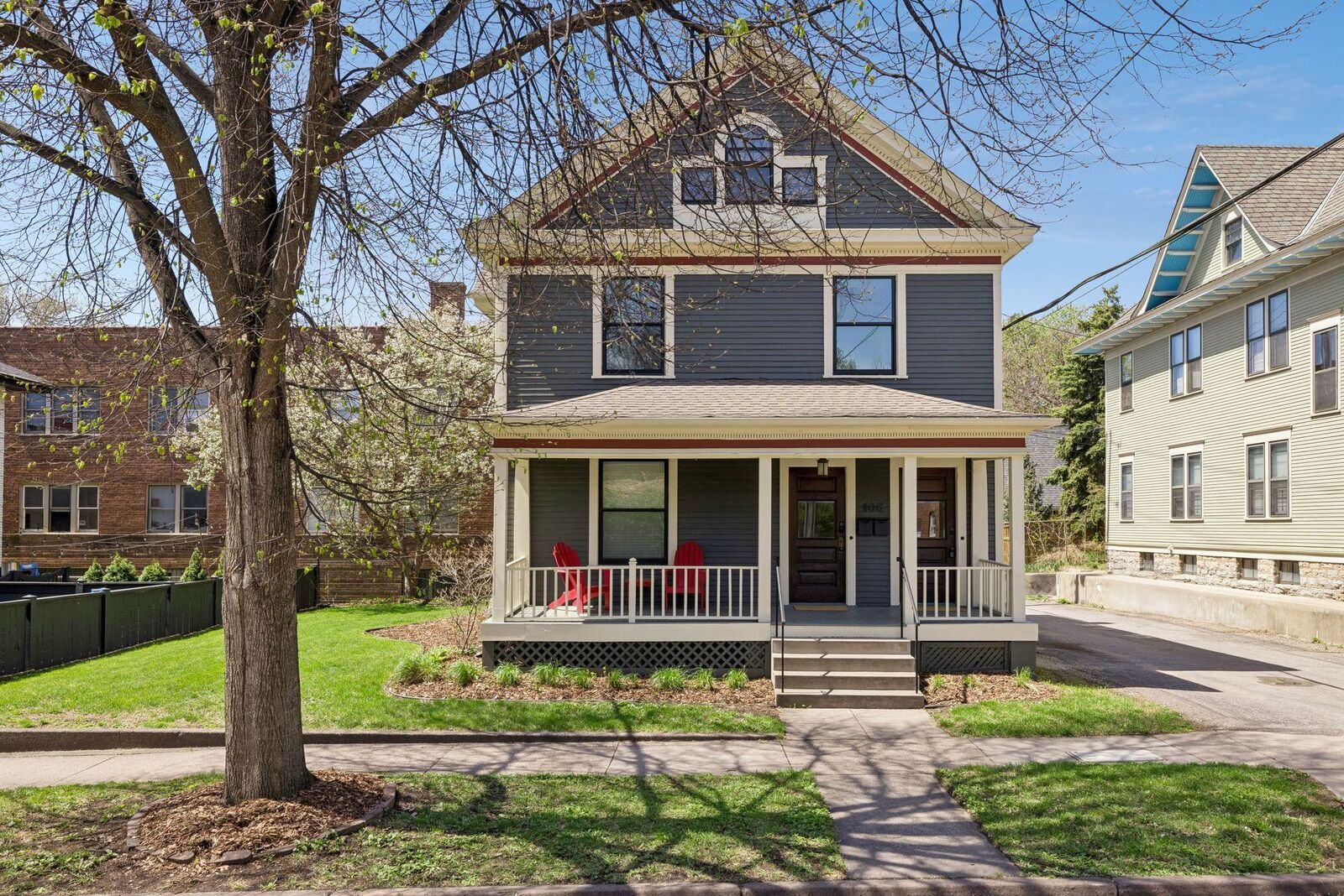 Property Photo: 105 Milton Street S MN 55105