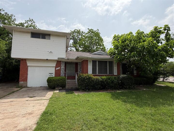 Property Photo:  2104 Utica Drive  TX 75227 