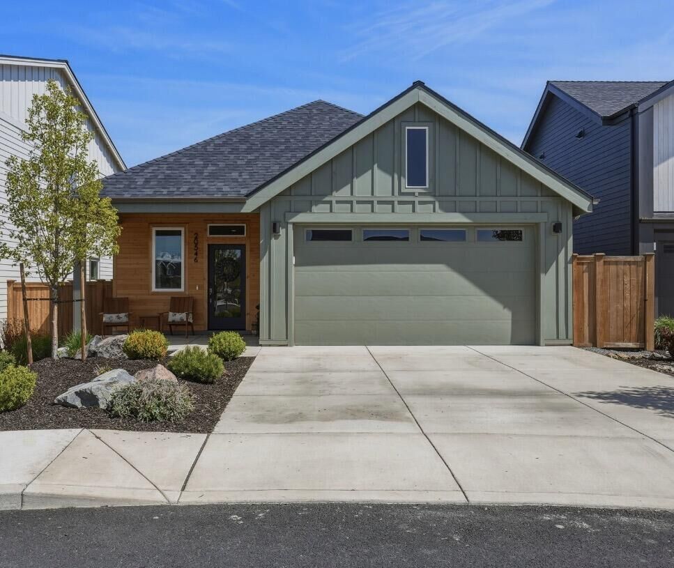 Property Photo: 20546 Aberdeen Court OR 97702