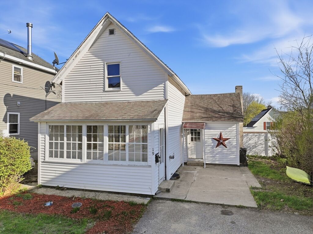 Property Photo:  19 Essex St  MA 01331 