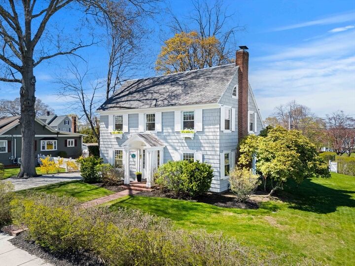 Property Photo:  168 Hovey St  MA 01852 