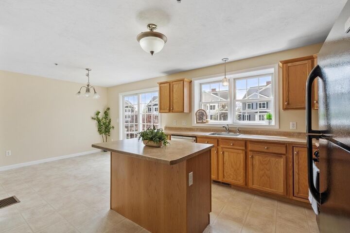 Property Photo: 1975 Middlesex St 33 MA 01851