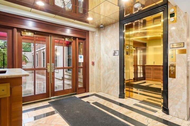 Property Photo:  2440 Massachusetts Avenue 17  MA 02140 