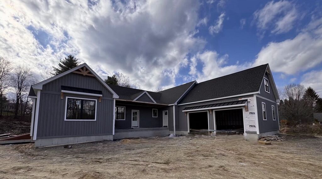 Property Photo:  306 North Liberty  MA 01007 