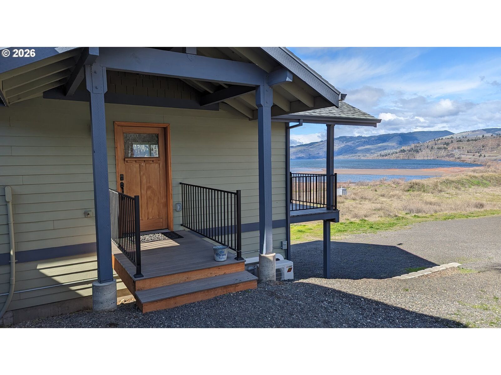 Property Photo:  222 Washington St  WA 98635 