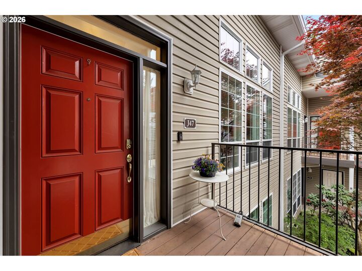 Property Photo:  13210 SE 7th St J-47  WA 98683 