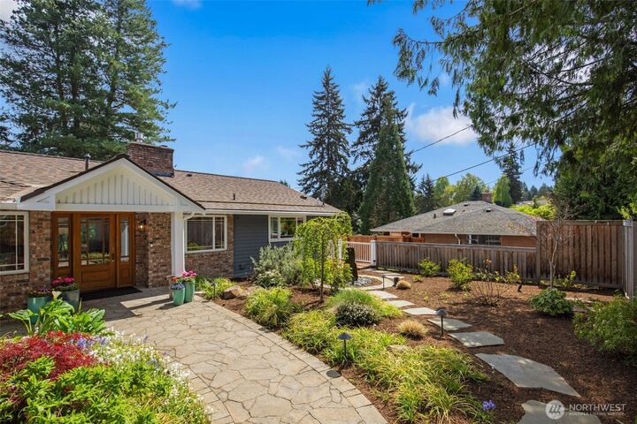 Property Photo:  16526  37th Avenue NE  WA 98155 