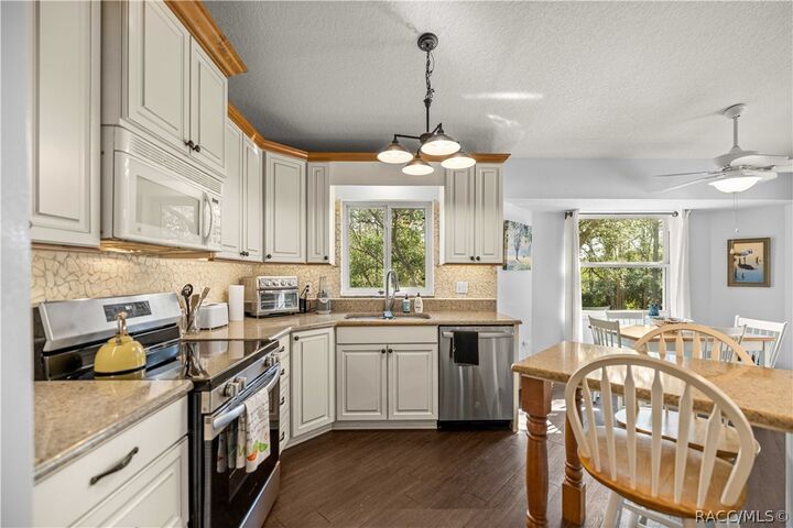 Property Photo:  5101 N Wayne Drive  FL 34465 