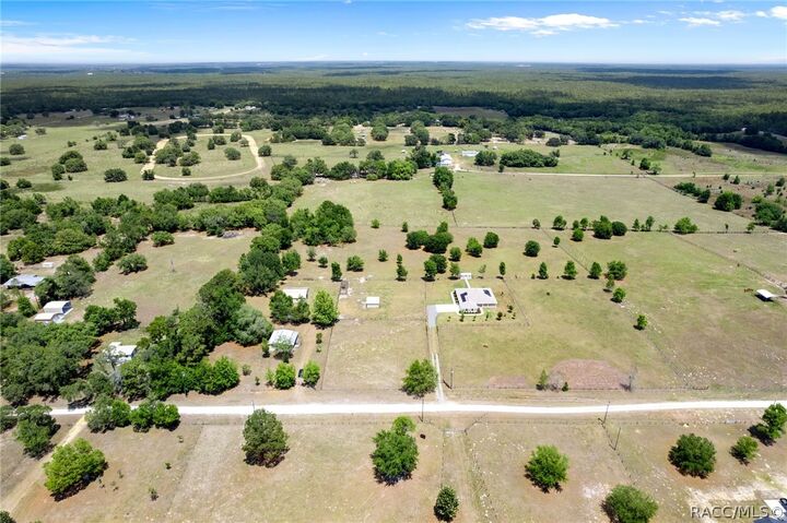 Property Photo:  1403 W Mansfield Street  FL 34461 