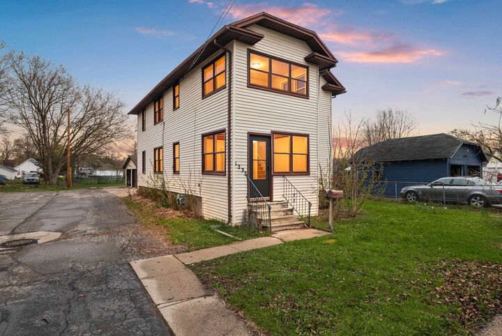 Property Photo:  1235 Chicago Street  WI 54301-3835 