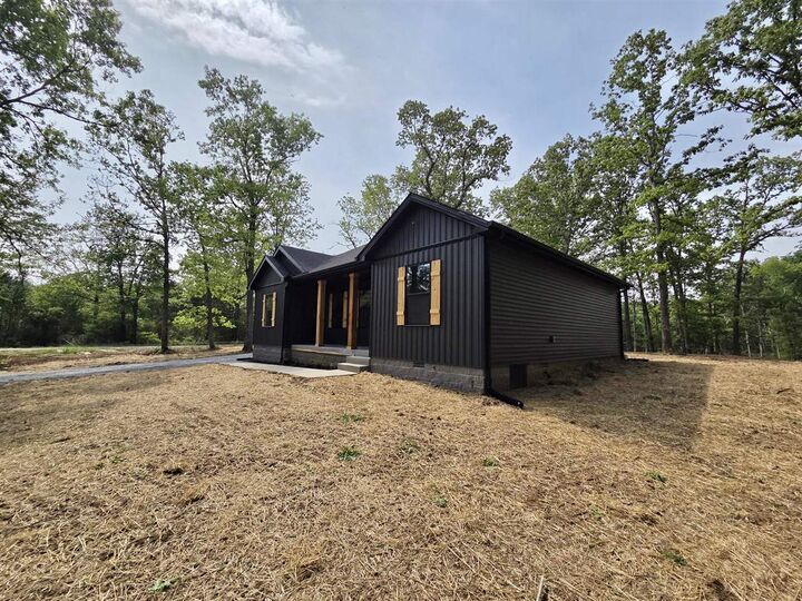 Property Photo:  497 Hunters Circle  KY 42276 