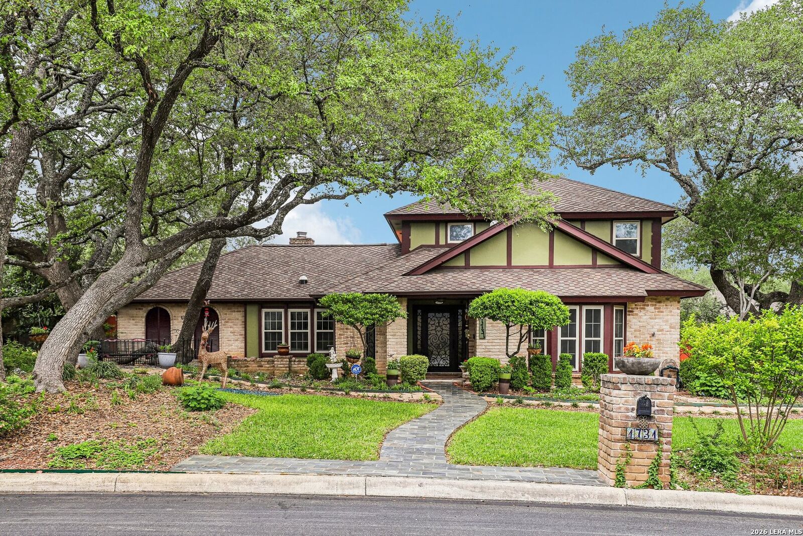 Property Photo:  1731 Royal Crescent St  TX 78231 