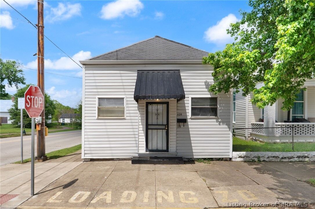 Property Photo:  620 W Spring Street  IN 47150 