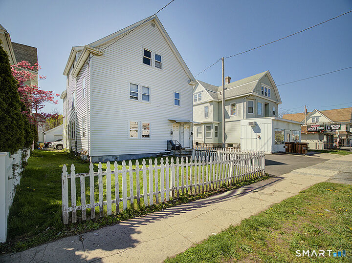 Property Photo:  1052 Dixwell Avenue  CT 06514 