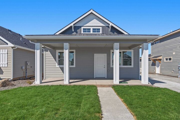 Property Photo:  52 S Treeline St  WA 99001 