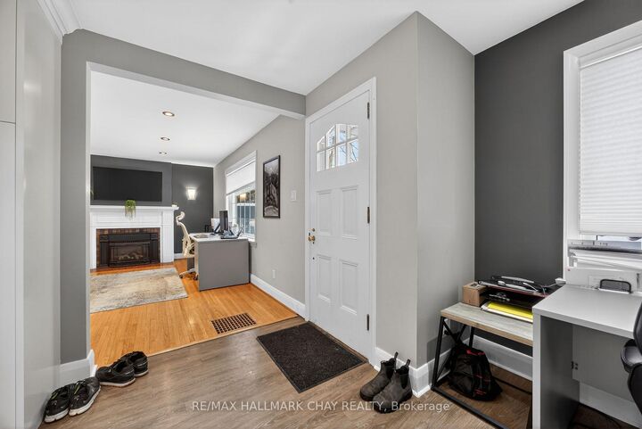 Property Photo: 68 Drury Lane ON L4M 3C8