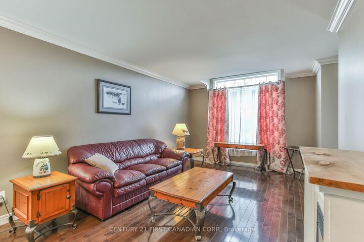 Property Photo: 232 Brock Street ON N0M 2M0