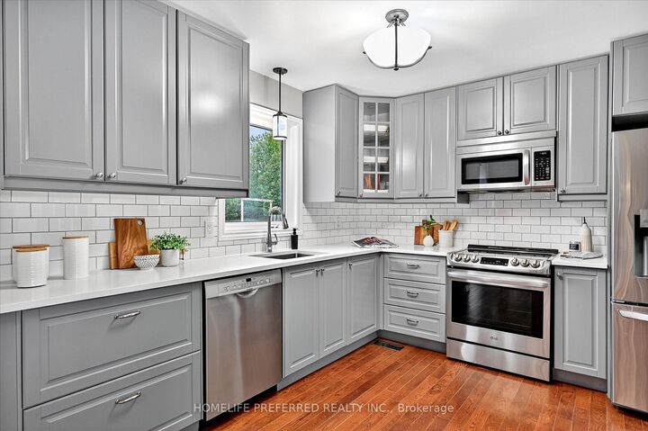 530 Centreline Road — photo 1