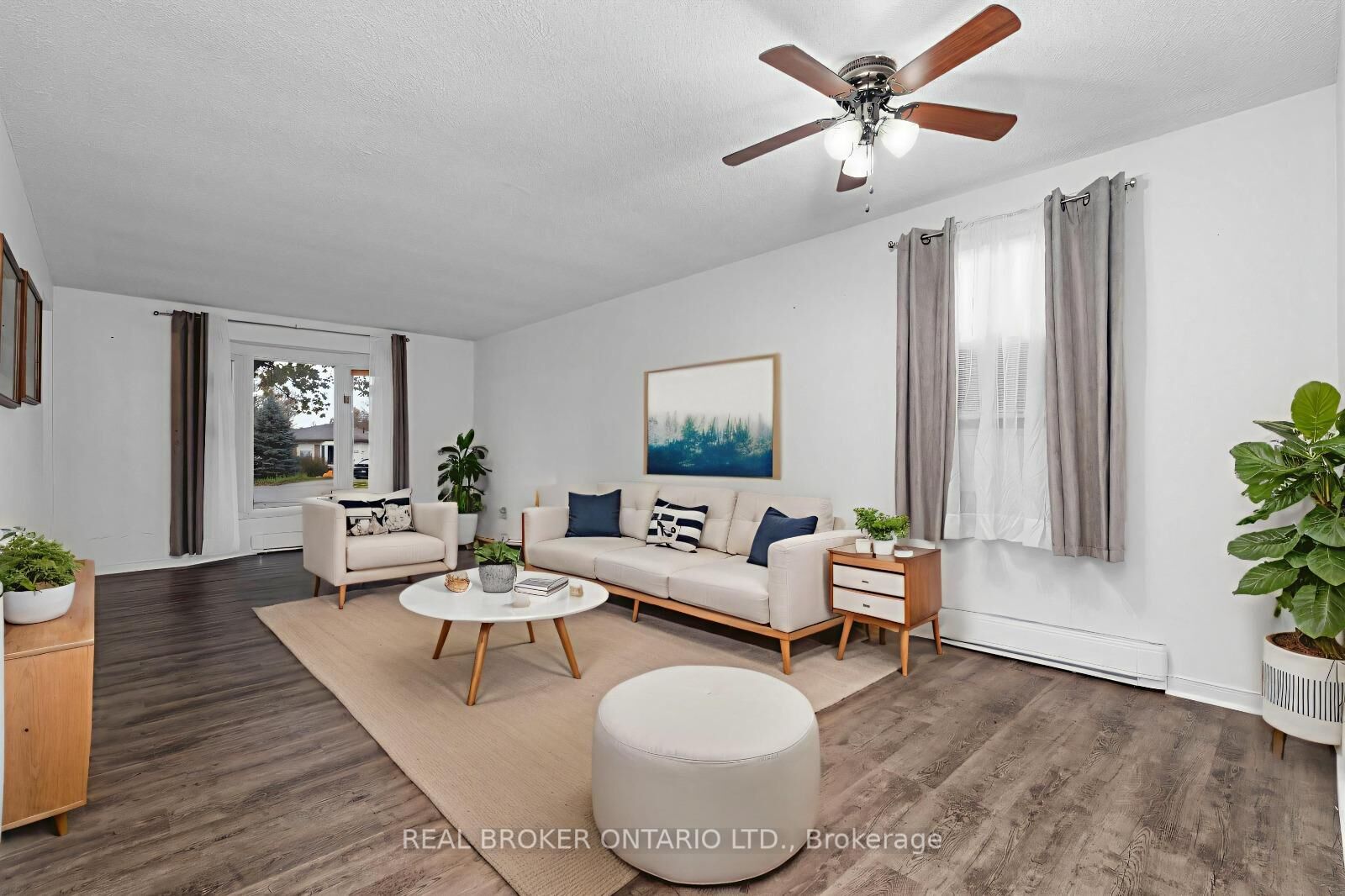 Property Photo: 8 Maple Leaf Terrace ON L0L 1L0