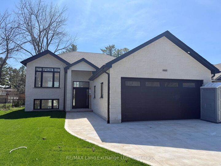 660 Devonshire Road — photo 1