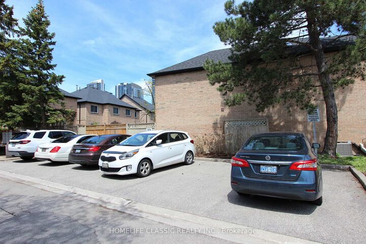 Property Photo:  4635 Regents Terrace 51  ON L5R 1W8 