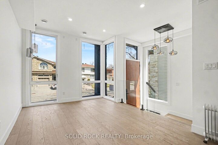 Property Photo: 828 Alpine Avenue ON K2B 5R6
