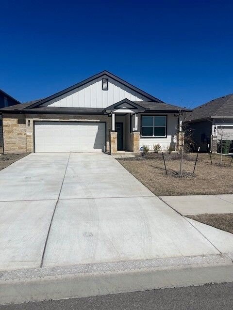 Property Photo:  217 Greens Bayou Trail  TX 78634 