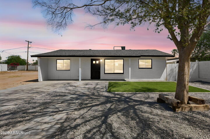 Property Photo:  1214 E Henry Street  AZ 85288 