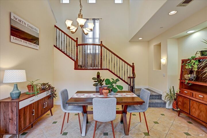 Property Photo:  1139 Azuar Avenue  CA 94592 