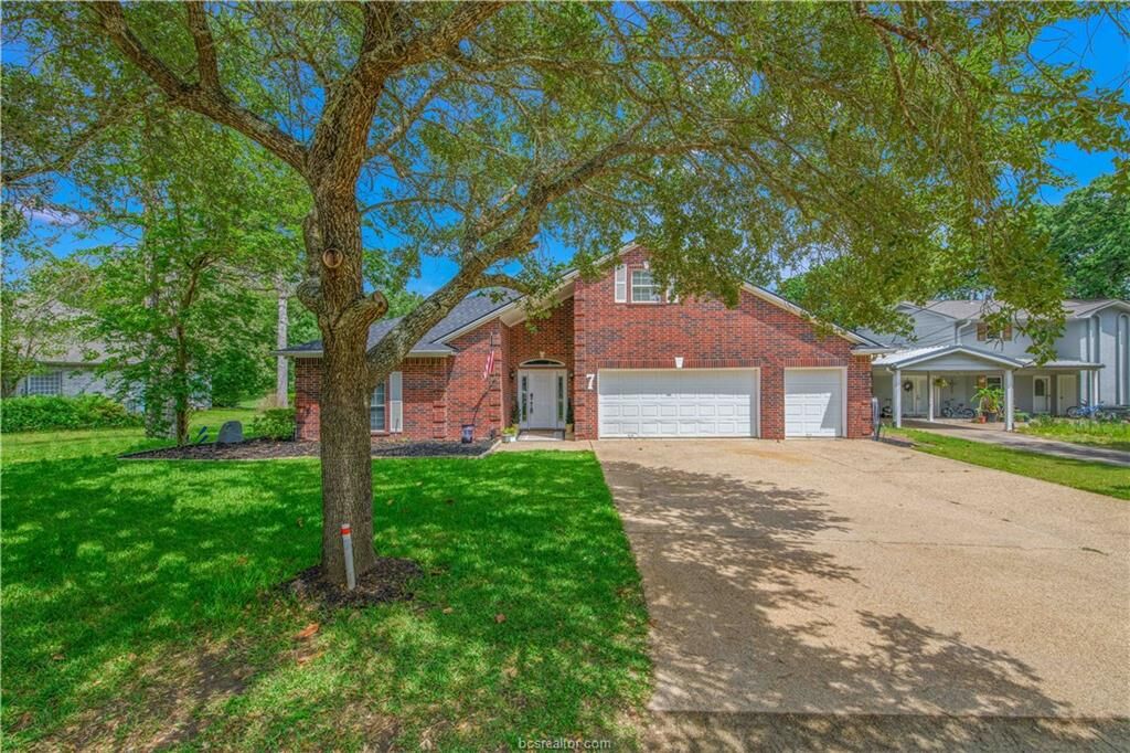 Property Photo:  7 Hickory Ridge Lane  TX 77871 