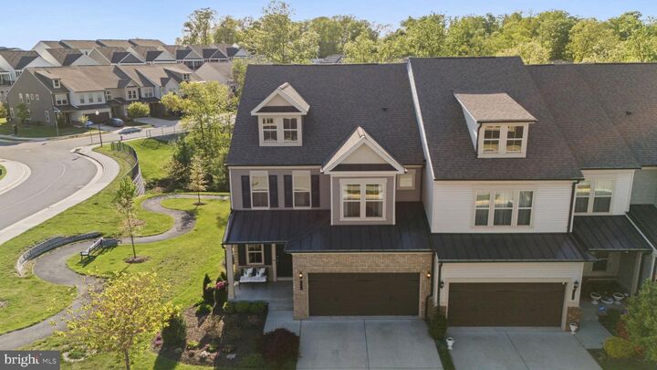 Property Photo:  19877 Silvery Blue Terrace  VA 20147 