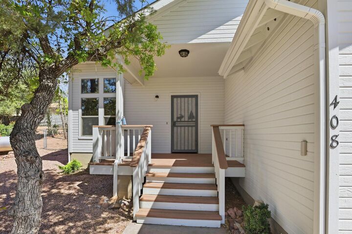 Property Photo:  408 W Black Forest Lane  AZ 85541 