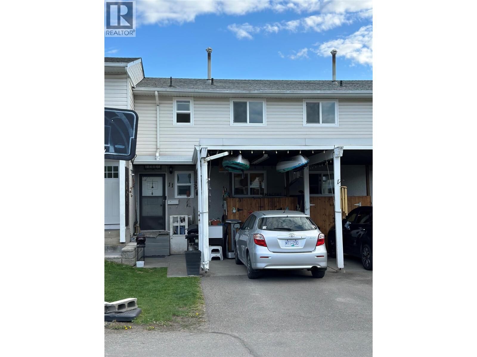 Property Photo:  11-800 Southhill Street  BC V2B 7Z9 