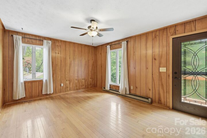 Property Photo:  959 Oakmont Drive  NC 28716 