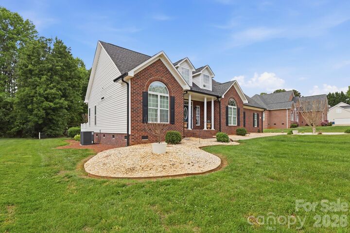 Property Photo:  169 Sagemore Road  NC 28117 