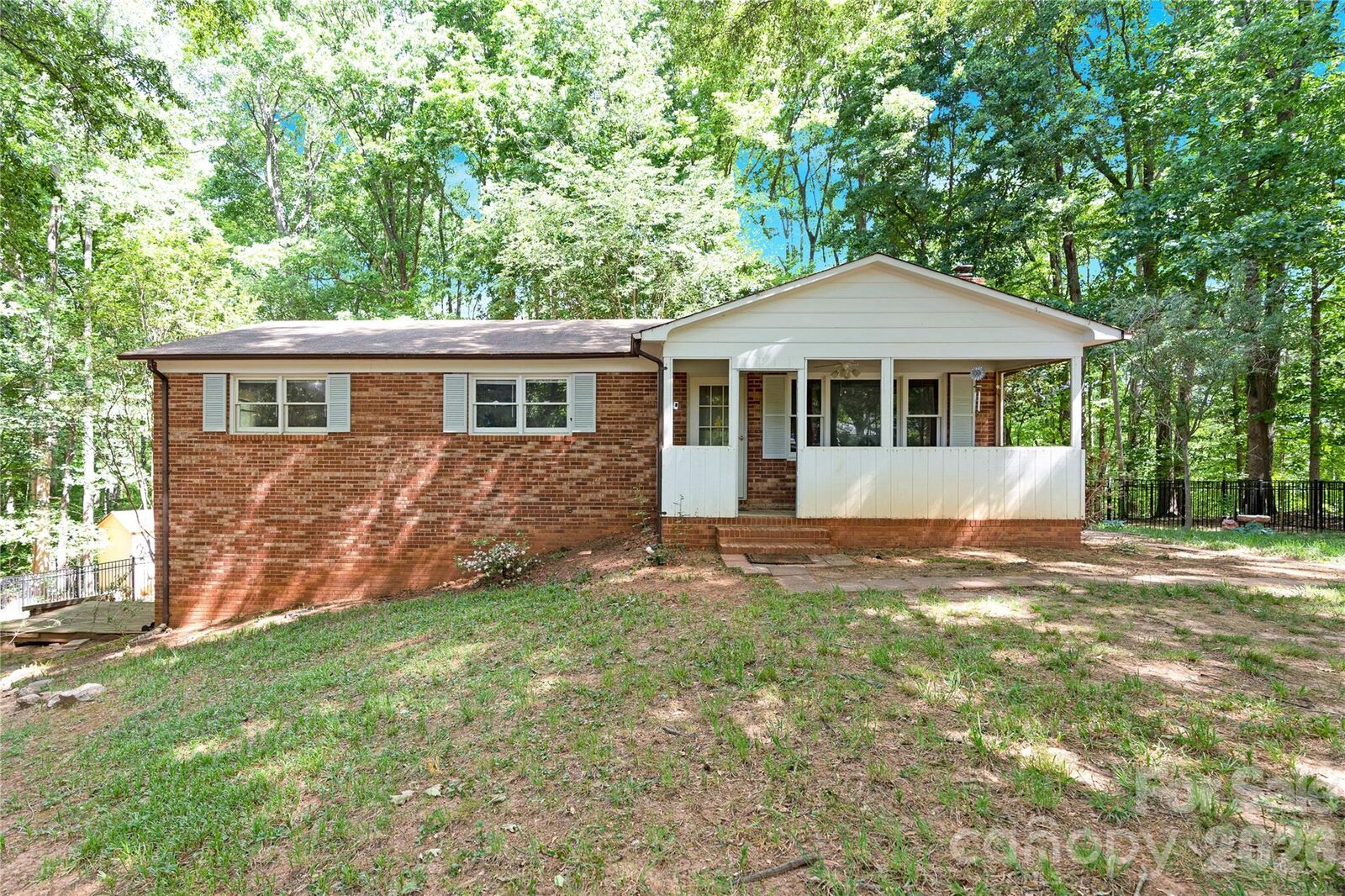 Property Photo:  7065 Fieldcrest Lane  NC 28037 