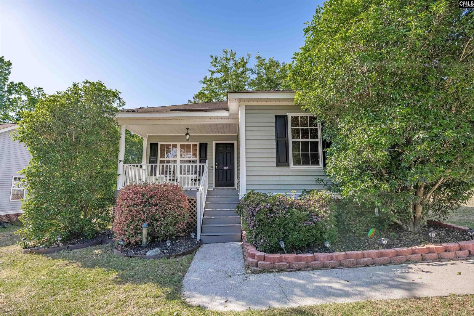 Property Photo:  128 St Andrews Place  SC 29210 