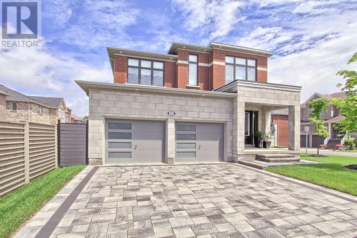 Property Photo: 92 Maple Fields Circle ON L4G 0P5