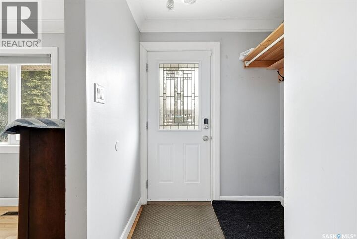 Property Photo:  2510 Edward Street  SK S4S 0M8 