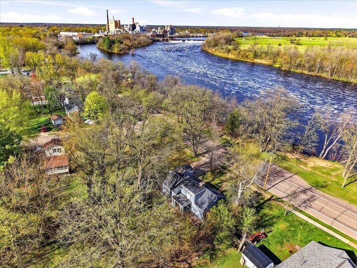Property Photo:  812 Point Basse Avenue  WI 54457 