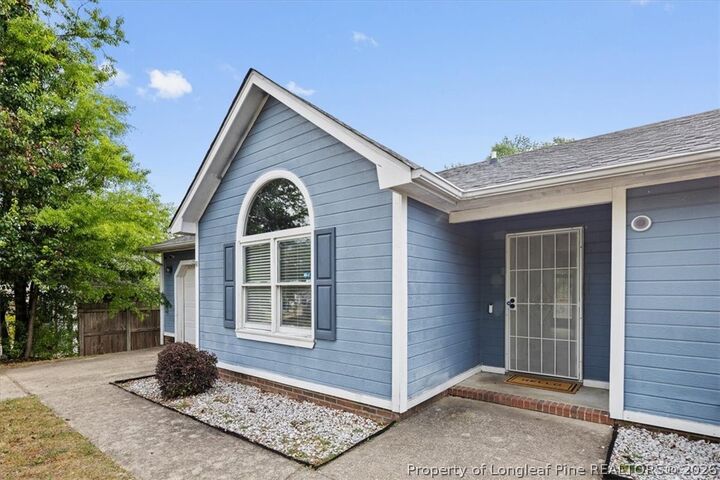 Property Photo:  1603 Winnabow Drive  NC 28304 