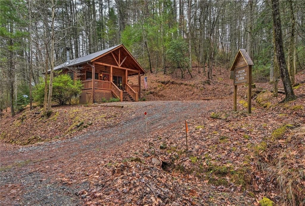 Property Photo: 807 Little Rock Creek Road GA 30522