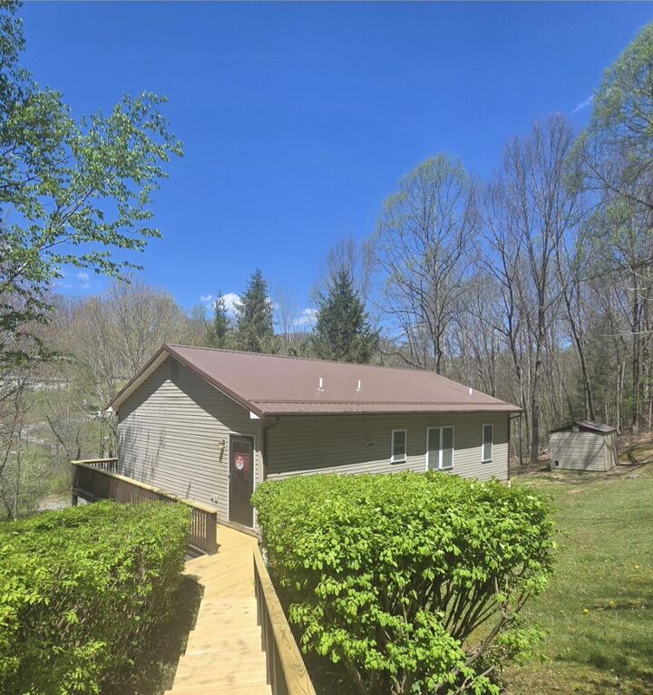 Property Photo:  259 Broad Street  WV 26651 