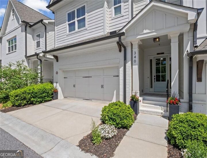 Property Photo: 340 Banbury Crossing GA 30009