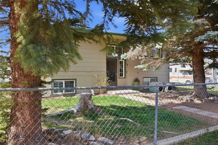 Property Photo:  1901 Lafayette  MT 59701 