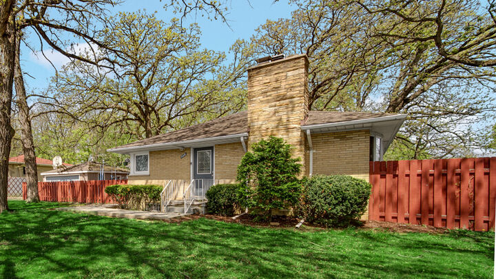 Property Photo:  138 N Road  IN 46375 